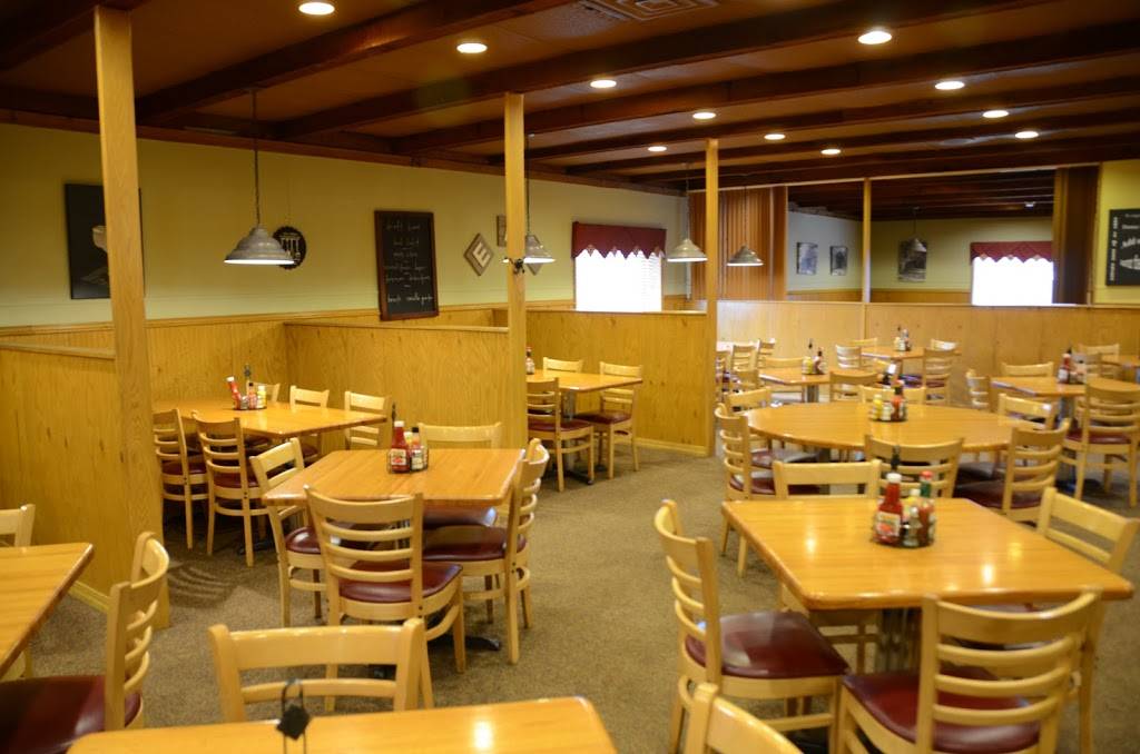 The Putnam Inn | restaurant | 400 N Jackson St, Greencastle, IN 46135, USA | 7656538777 OR +1 765-653-8777