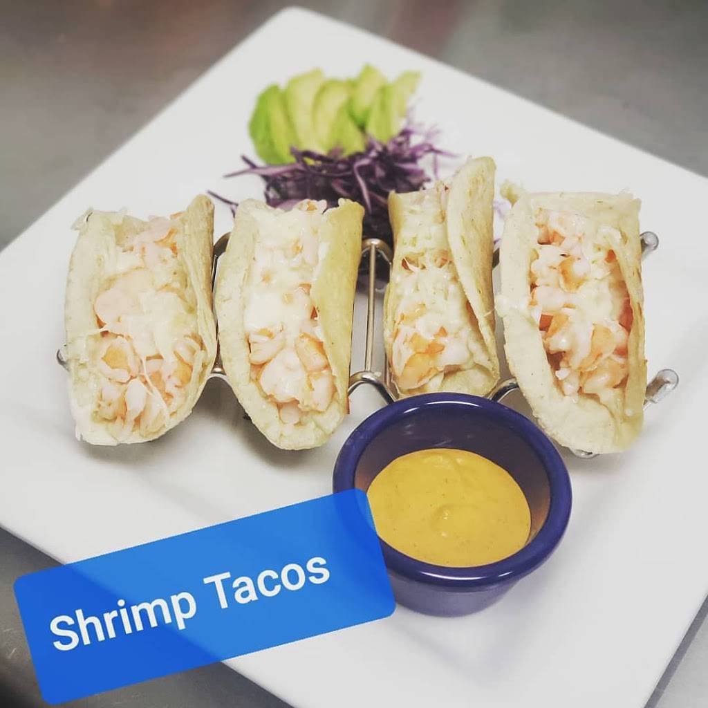 El caribe seafood & clamatos | restaurant | 1055 Sunland Park Dr suite G, El Paso, TX 79922, USA | 9152834014 OR +1 915-283-4014