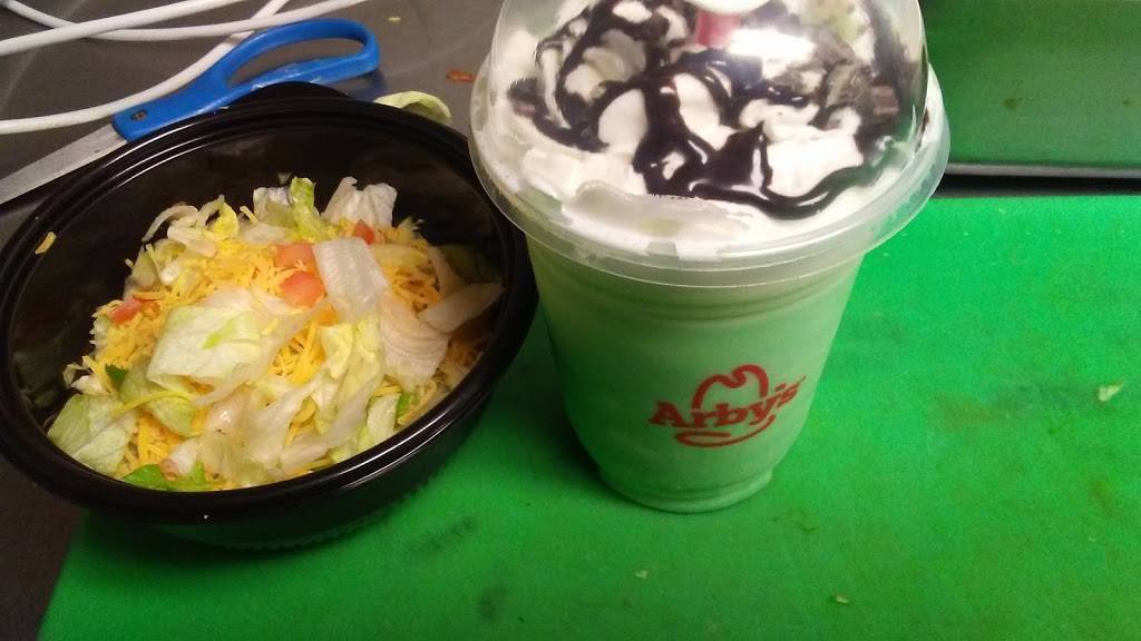 Arbys | meal takeaway | 1425 Q St, Lincoln, NE 68508, USA | 4024767114 OR +1 402-476-7114