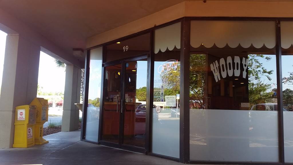 Woodys Bar-B-Que | restaurant | 99 Flagler Plaza Dr, Palm Coast, FL 32137, USA | 3864395010 OR +1 386-439-5010