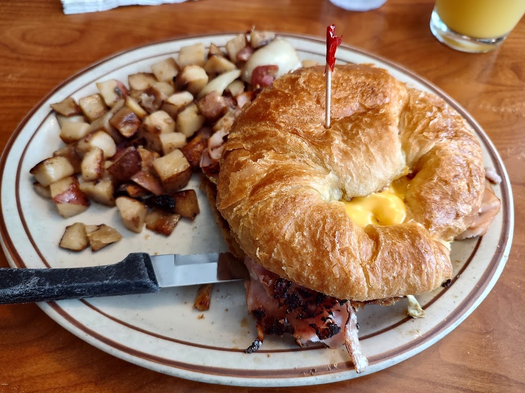 Prescott Junction | restaurant | 1121 E Sheldon St, Prescott, AZ 86301, USA | 9287784029 OR +1 928-778-4029