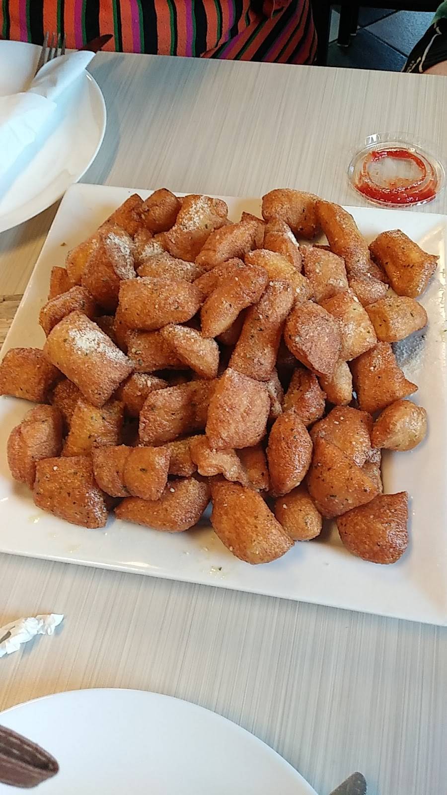 Maestro Pizza and Grill | restaurant | 2421 Walker Rd, Windsor, ON N8W 3P8, Canada | 5192506222 OR +1 519-250-6222