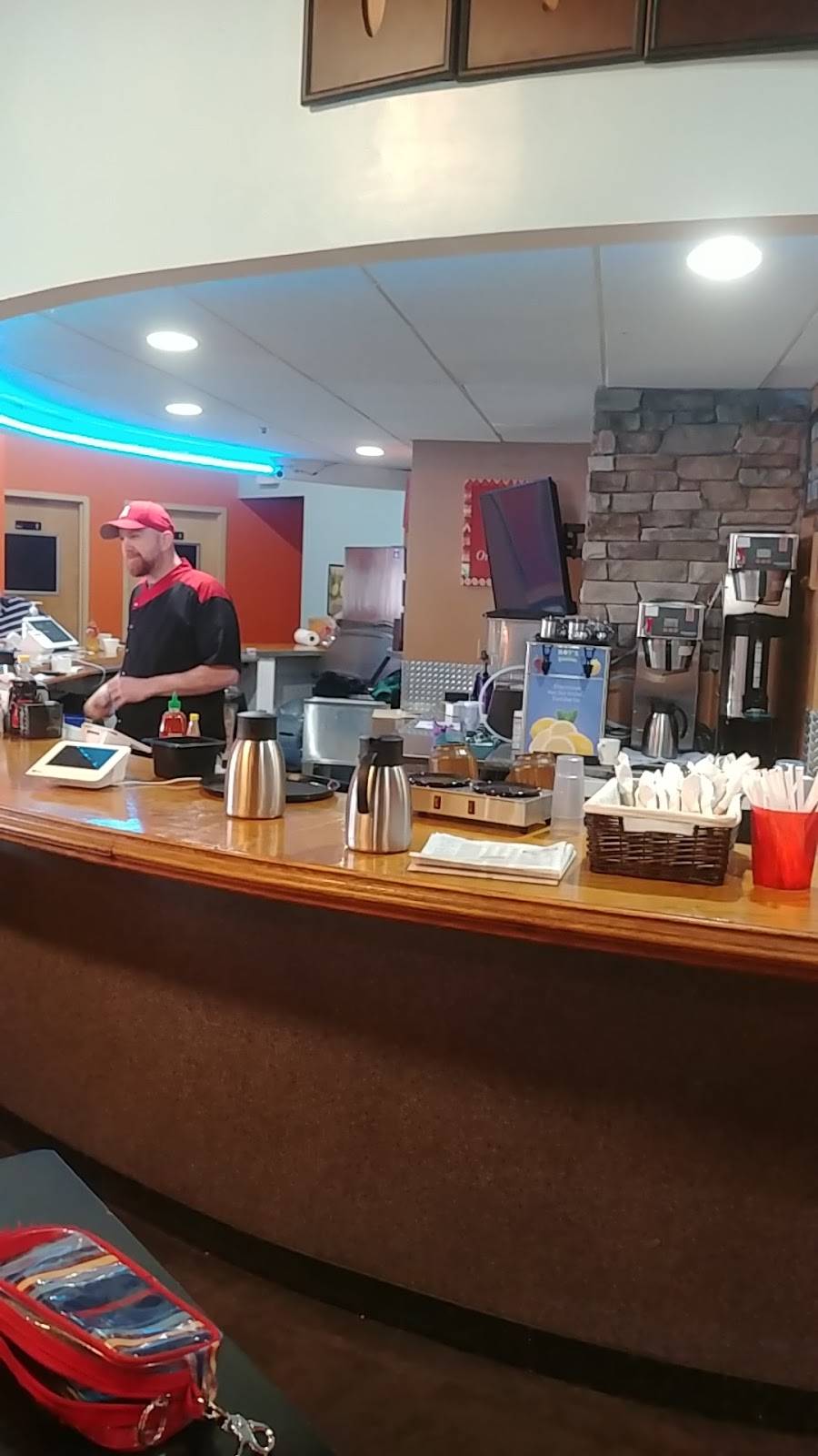 The Scrambler House | restaurant | 1322 Sunburst Dr, OFallon, MO 63366, USA | 6364091322 OR +1 636-409-1322