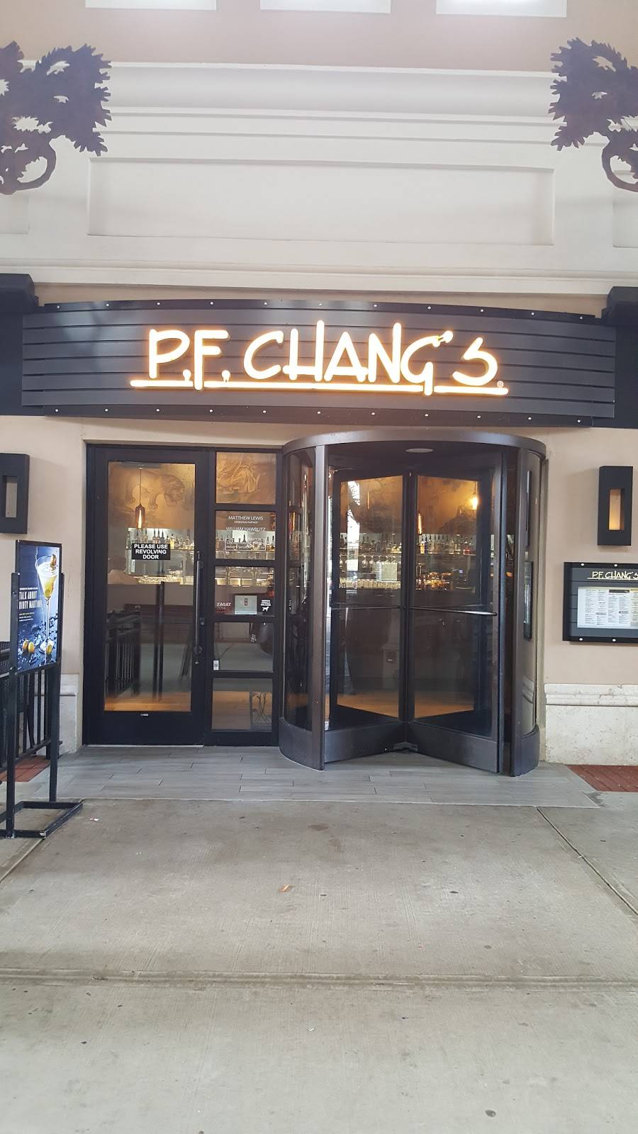 Phillips Place | shopping mall | 6800 Phillips Pl Ct, Charlotte, NC 28210, USA | 4045753200 OR +1 404-575-3200