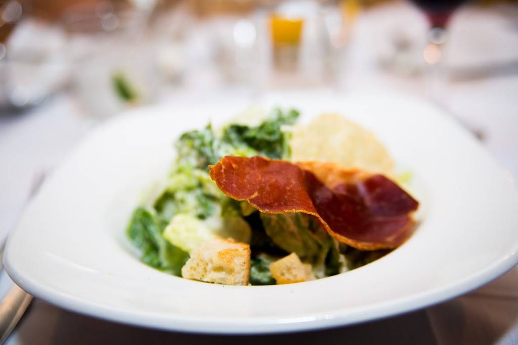 Towne 380 | Steakhouse & Seafood | restaurant | 380 Boulevard Saint-Martin O, Laval, QC H7M 3Y8, Canada | 4506688696 OR +1 450-668-8696