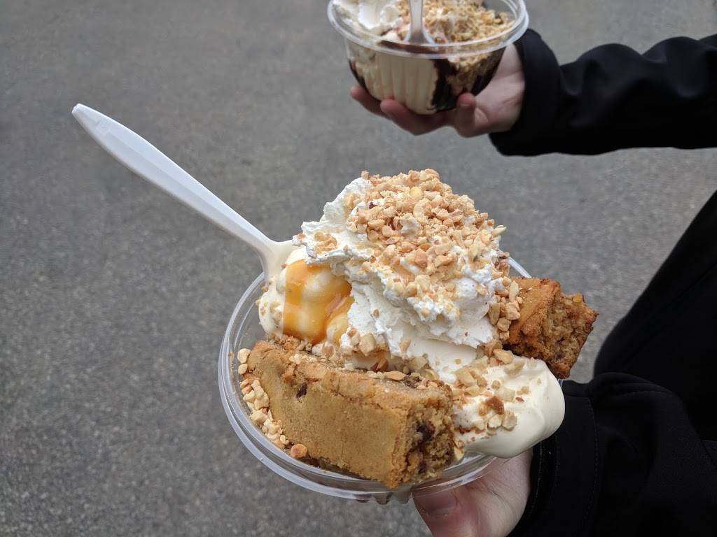 Page Dairy Mart | restaurant | 4112 E Carson St, Pittsburgh, PA 15210, USA | 4124310600 OR +1 412-431-0600