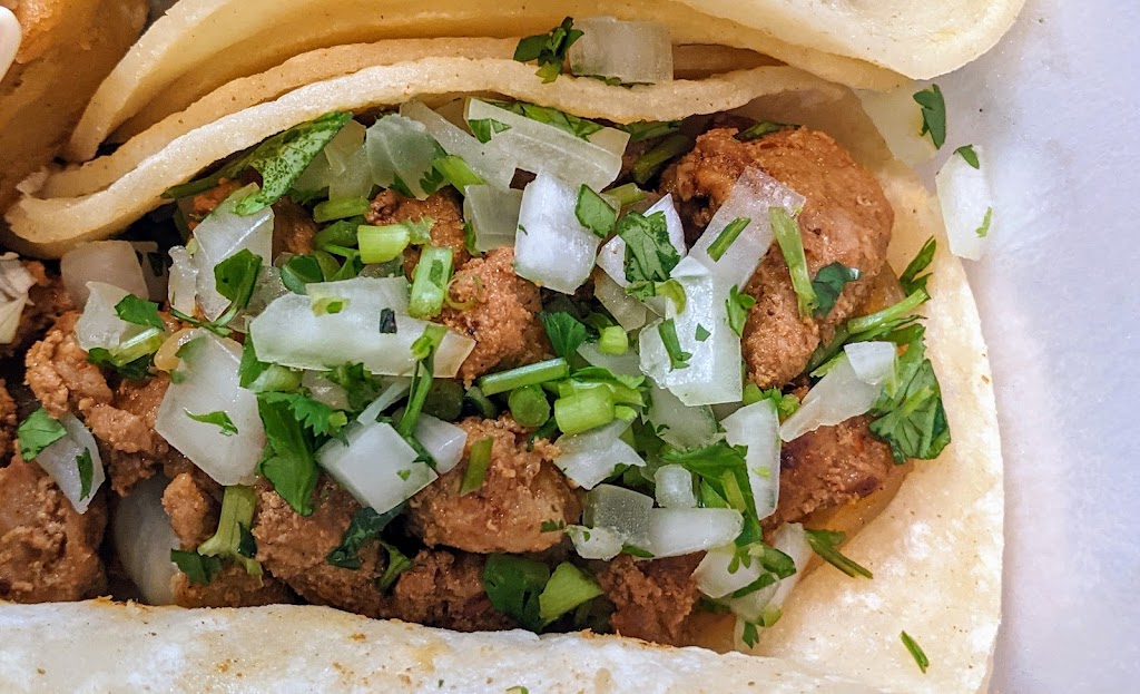 Pupuseria y Taqueria la Vendición | restaurant | 2416 N Albert Pike Ave, Fort Smith, AR 72904, USA | 4793888070 OR +1 479-388-8070