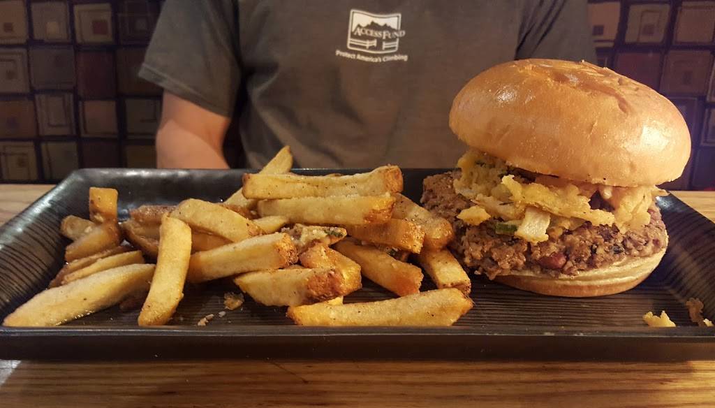 C.B. & Potts | restaurant | 1257 W 120th Ave, Westminster, CO 80234, USA | 3034515767 OR +1 303-451-5767