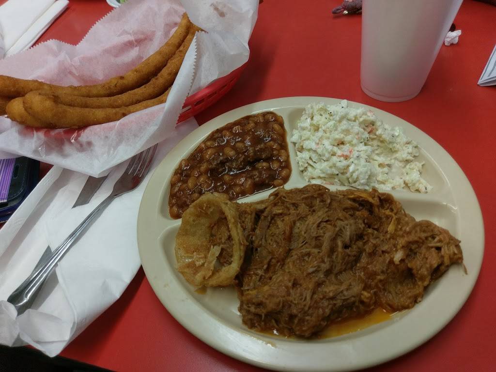 Dan River Family Restaurant | restaurant | 1214 NC 8 & 89 Hwy South, Walnut Cove, NC 27052, USA | 3365932110 OR +1 336-593-2110