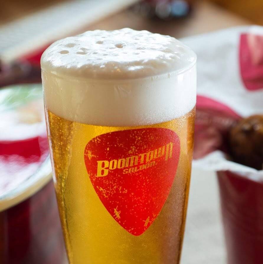 Boomtown Saloon Country Bar | restaurant | 103 W Munroe Ave, Wisconsin Dells, WI 53965, USA | 6082530070 OR +1 608-253-0070