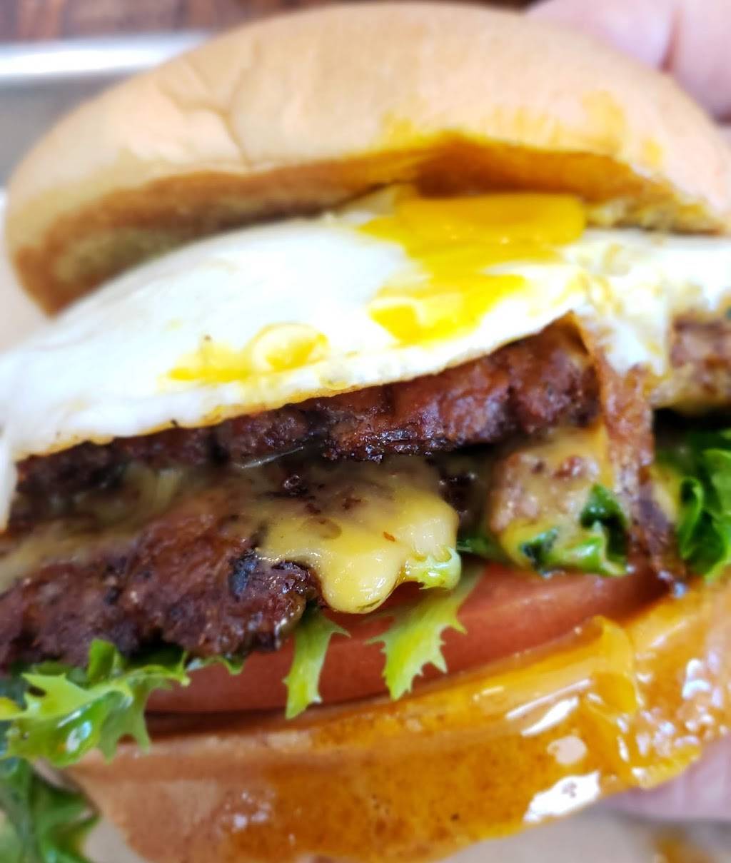 Graze Premium Burgers | restaurant | 2721 E Speedway Blvd, Tucson, AZ 85716, USA | 5202696888 OR +1 520-269-6888