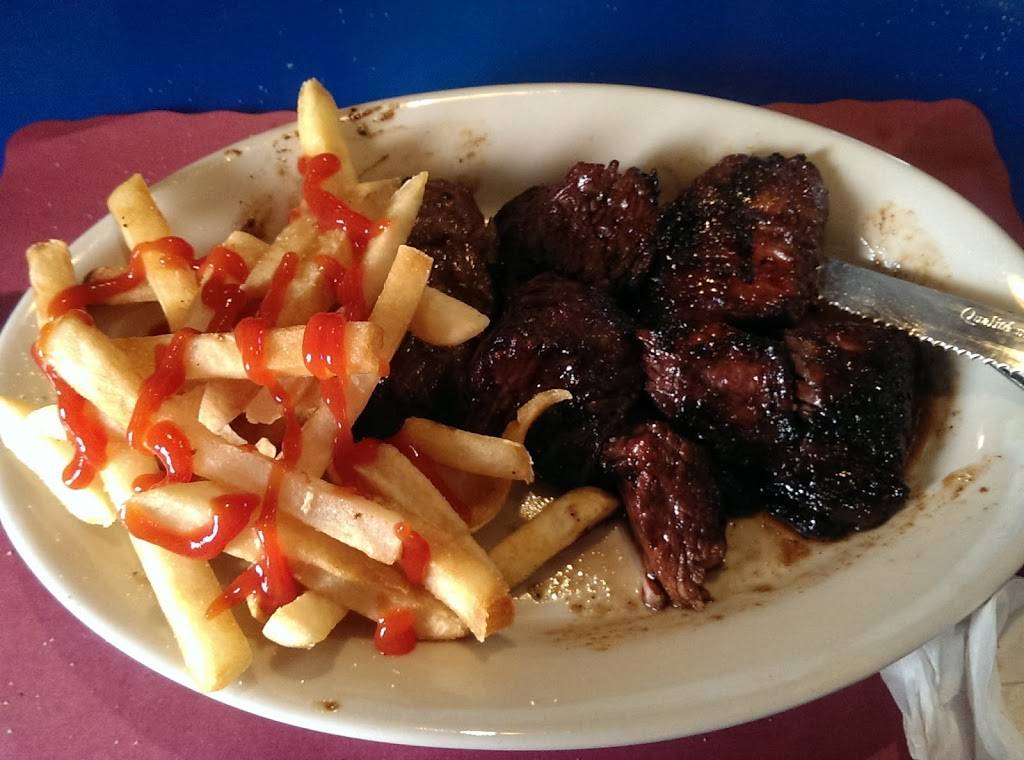 Difillipos Brick Yard Bar & Grill | restaurant | 163 Blossom St, Lynn, MA 01902, USA | 7815959468 OR +1 781-595-9468