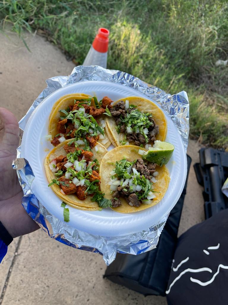 El changarro HonduMex | restaurant | 7030 Branching Ct, San Antonio, TX 78239, USA | 7268882453 OR +1 726-888-2453