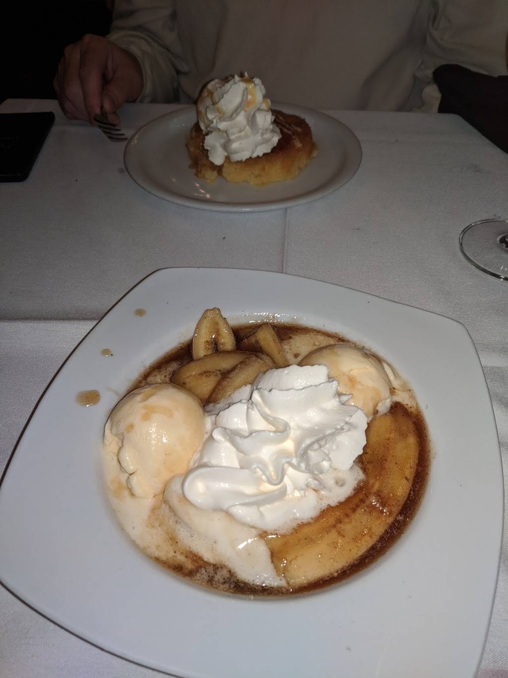 Disos Bistro At All Nations | restaurant | 4286 Oberlin Ave, Lorain, OH 44053, USA | 4402821195 OR +1 440-282-1195