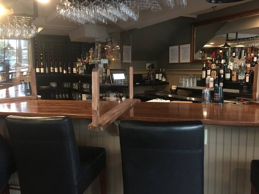 Clarks American Bistro | restaurant | 48 Main St, Durham, NH 03824, USA | 6033975053 OR +1 603-397-5053