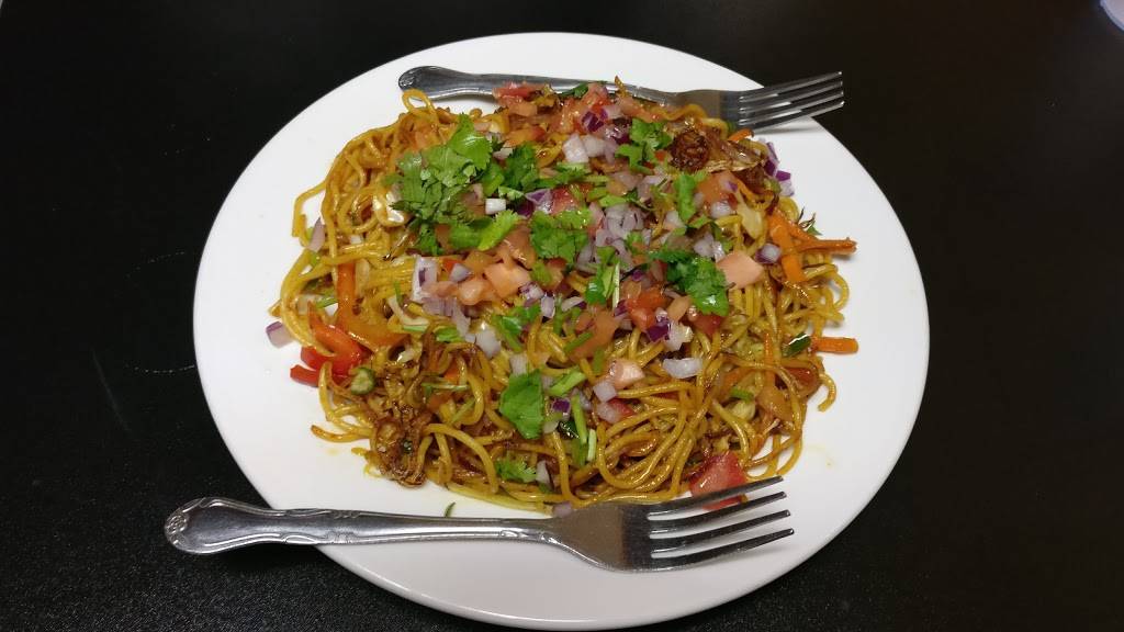 Rajdhani Groceries and Cafe | restaurant | 5604 Nolensville Pike, Nashville, TN 37211, USA | 6156102885 OR +1 615-610-2885