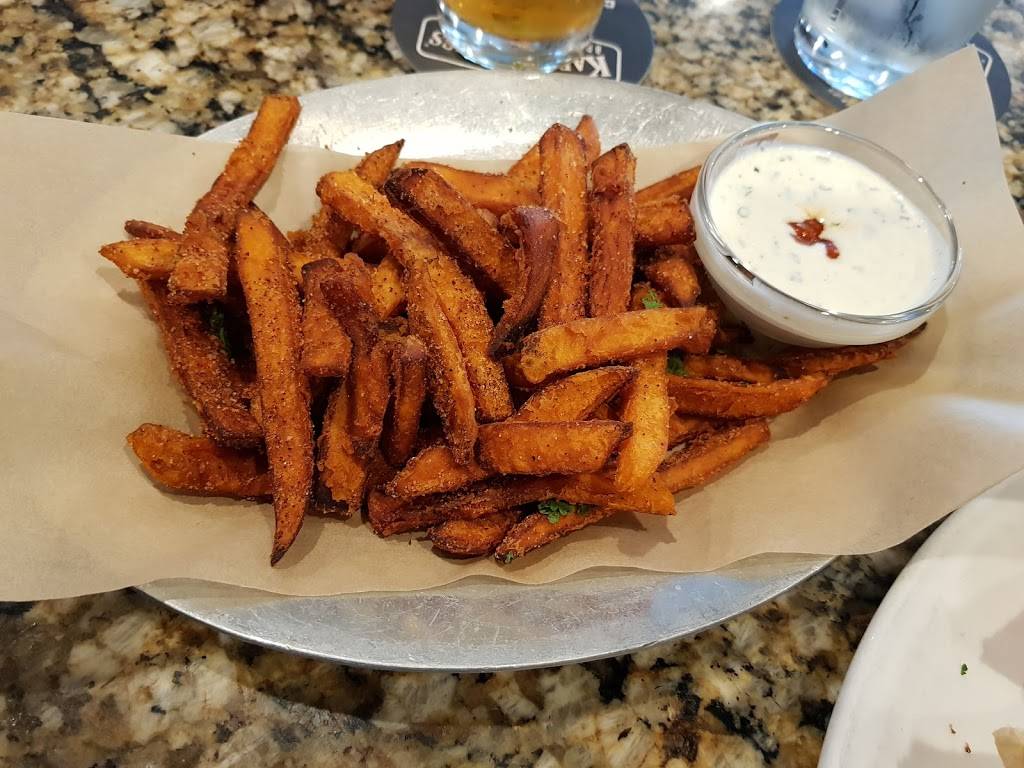 Karl Strauss Brewing Company | restaurant | 1000 Universal Studios Blvd, Universal City, CA 91608, USA | 8187532739 OR +1 818-753-2739