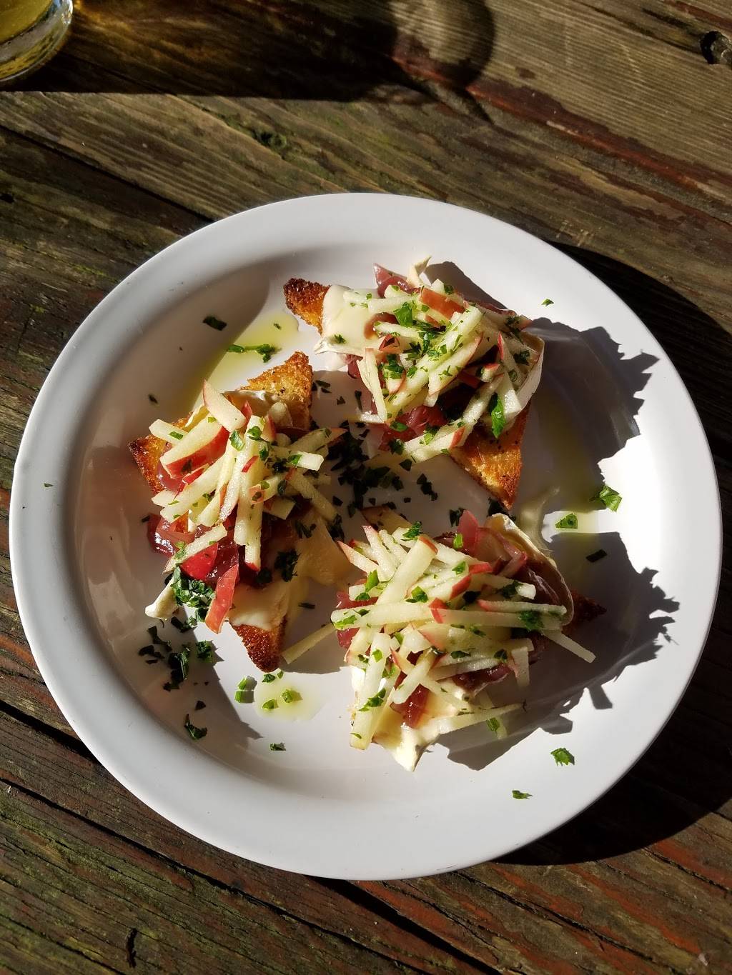 The Richmond Bar | restaurant | 3203 SE Division St, Portland, OR 97202, USA | 5032083075 OR +1 503-208-3075