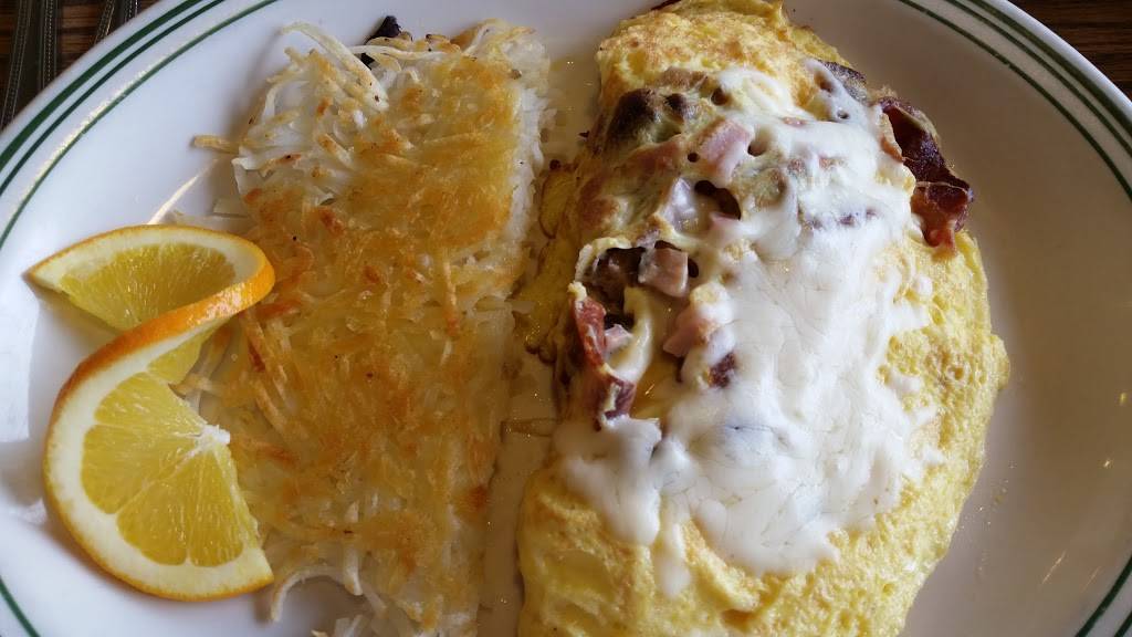 Boulevard Cafe & Grill | restaurant | 1096 Petaluma Blvd N, Petaluma, CA 94952, USA | 7077730925 OR +1 707-773-0925