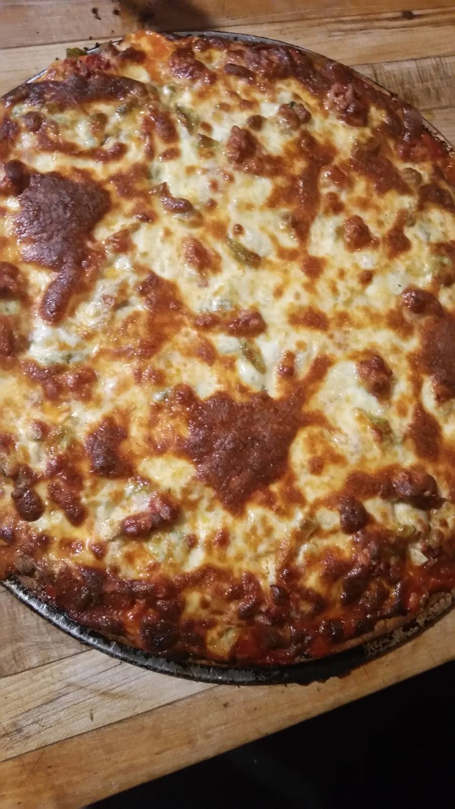 Crickets | restaurant | 518 W Main St, Newburgh, IN 47630, USA | 8128582782 OR +1 812-858-2782