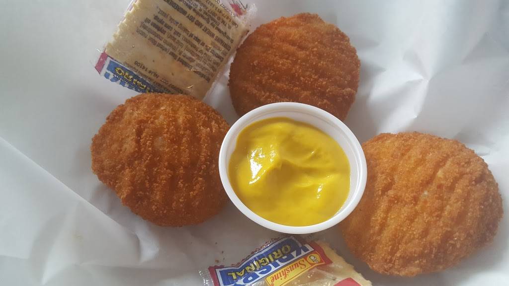 Island View Waterfront Cafe | restaurant | 2542 Island View Rd, Essex, MD 21221, USA | 4106879799 OR +1 410-687-9799