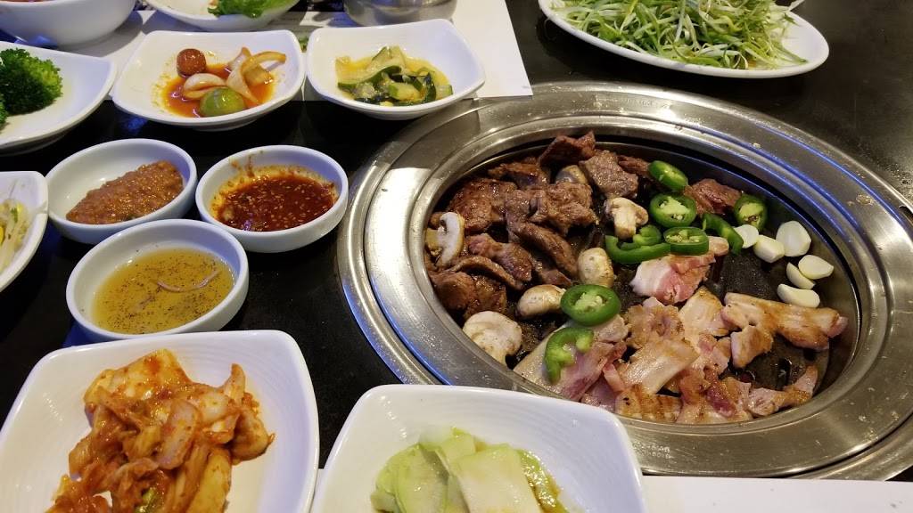 Seorabol Restaurant | restaurant | 5734 Old 2nd St, Philadelphia, PA 19120, USA | 2159243355 OR +1 215-924-3355