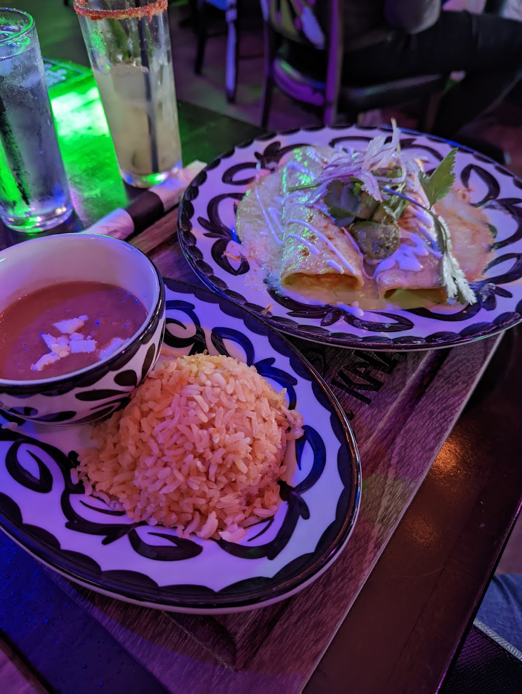 Kalaveras | restaurant | 187 N Sierra Madre Blvd, Pasadena, CA 91107, USA | 6263143540 OR +1 626-314-3540