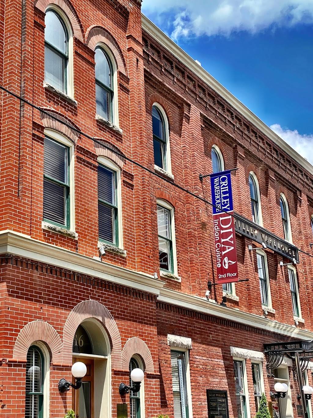 Crilley Warehouse | shopping mall | 218 N Lee St, Alexandria, VA 22314, USA | 7035197280 OR +1 703-519-7280