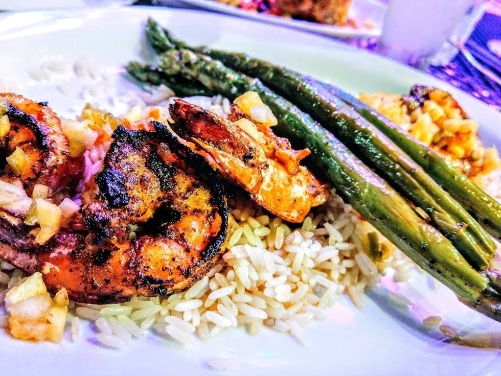 Hudsons on the Mile | restaurant | 340 Woodcleft Ave, Freeport, NY 11520, USA | 5164425569 OR +1 516-442-5569