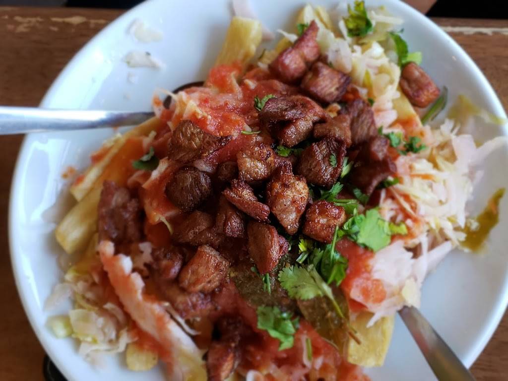 La Macarena Pupuseria & Latin Cafe | restaurant | 8120 Hampson St, New Orleans, LA 70118, USA | 5048625252 OR +1 504-862-5252