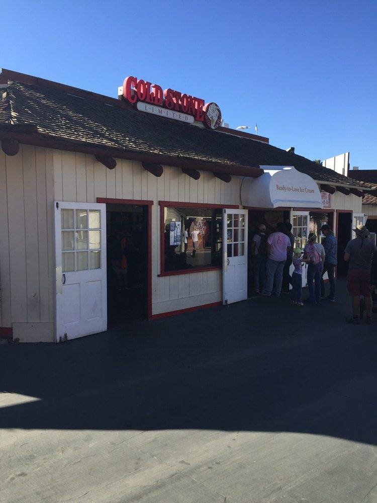 Cold Stone Creamery | bakery | 26101 Magic Mountain Pkwy, Valencia, CA 91355, USA | 6612554704 OR +1 661-255-4704