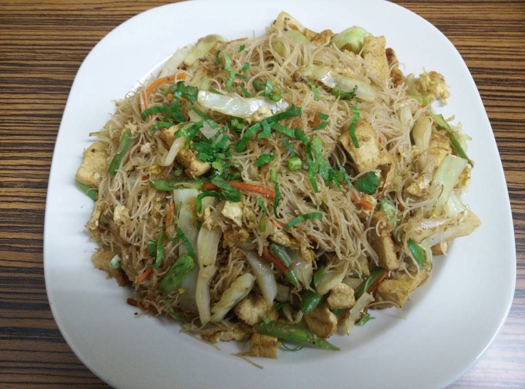 Royal Myanmar | restaurant | 438 Horner Ave a, Toronto, ON M8W 2B3, Canada | 6478917819 OR +1 647-891-7819