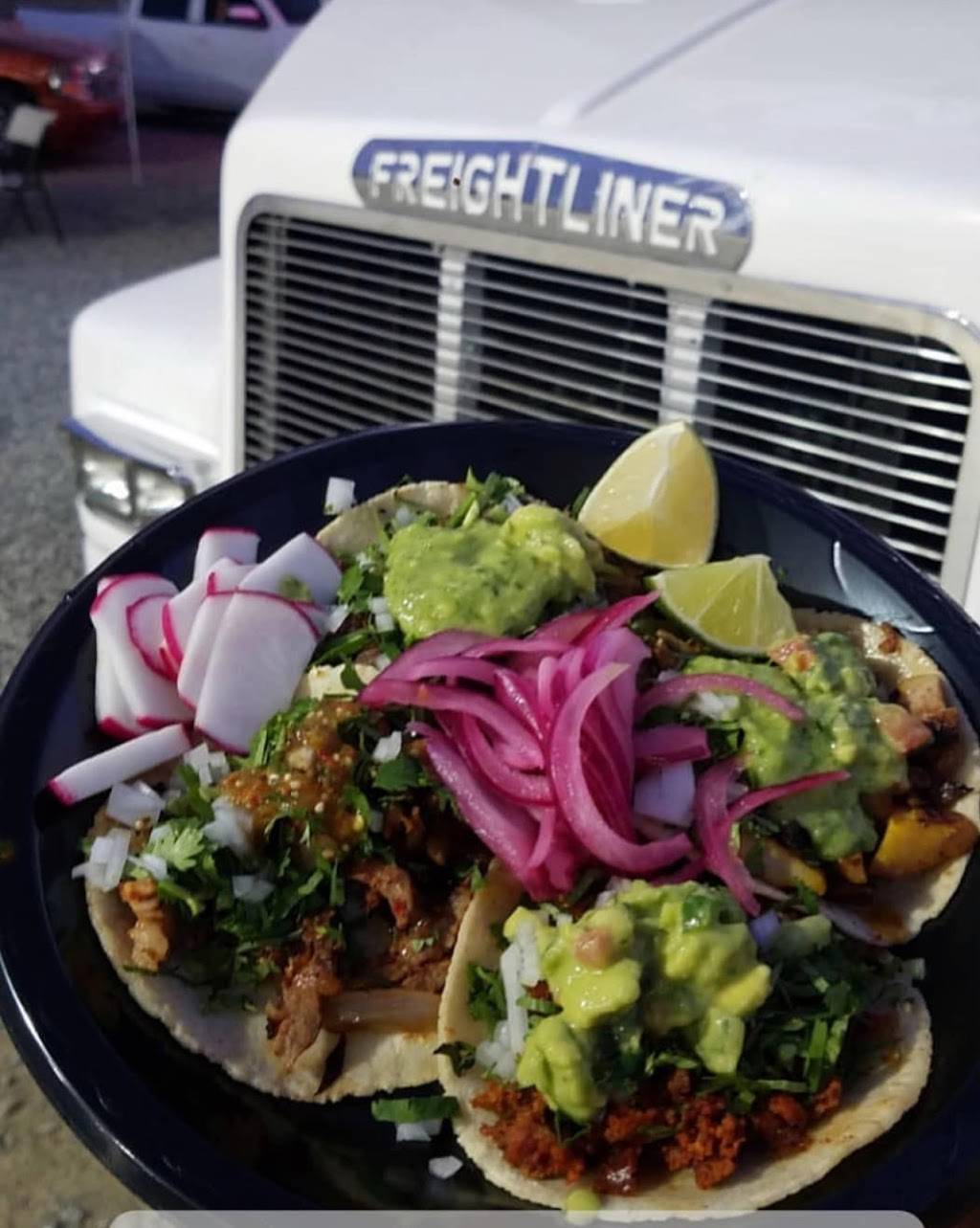 Tacos Al Millon (Food Truck) | restaurant | 15464 E Mineral King Ave, Visalia, CA 93292, USA | 5597311101 OR +1 559-731-1101