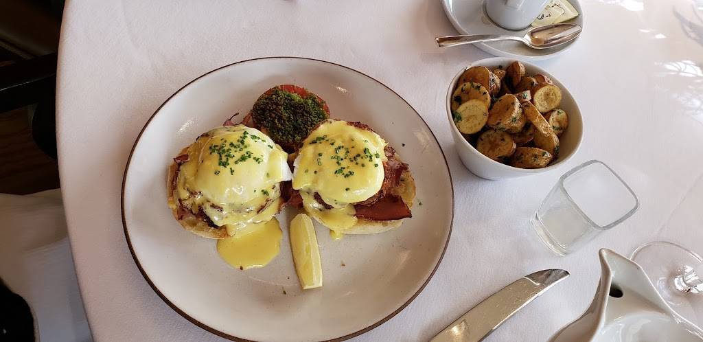 Herons | restaurant | 100 Woodland Pond Dr, Cary, NC 27513, USA | 9194474000 OR +1 919-447-4000