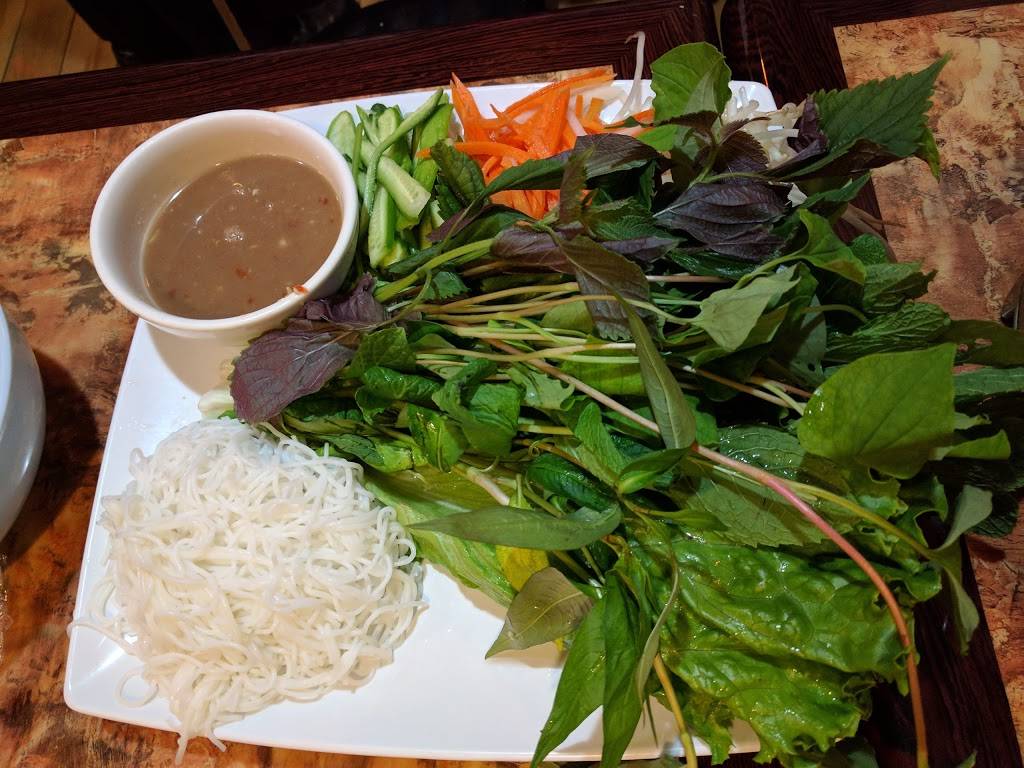 Huong Que HQ Dining | restaurant | 3005 Silver Creek Rd #152, San Jose, CA 95121, USA | 4085320430 OR +1 408-532-0430