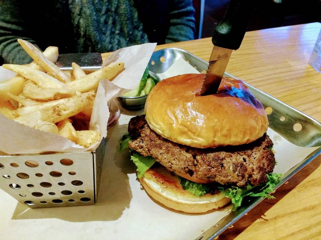 Chilis Grill & Bar | meal takeaway | 2750 N Salisbury Blvd, Salisbury, MD 21801, USA | 4108604700 OR +1 410-860-4700