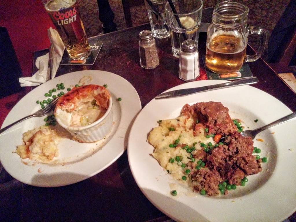 The Queens Head British Pub | restaurant | 118 Dunn St, Oakville, ON L6J 3E1, Canada | 9058423070 OR +1 905-842-3070