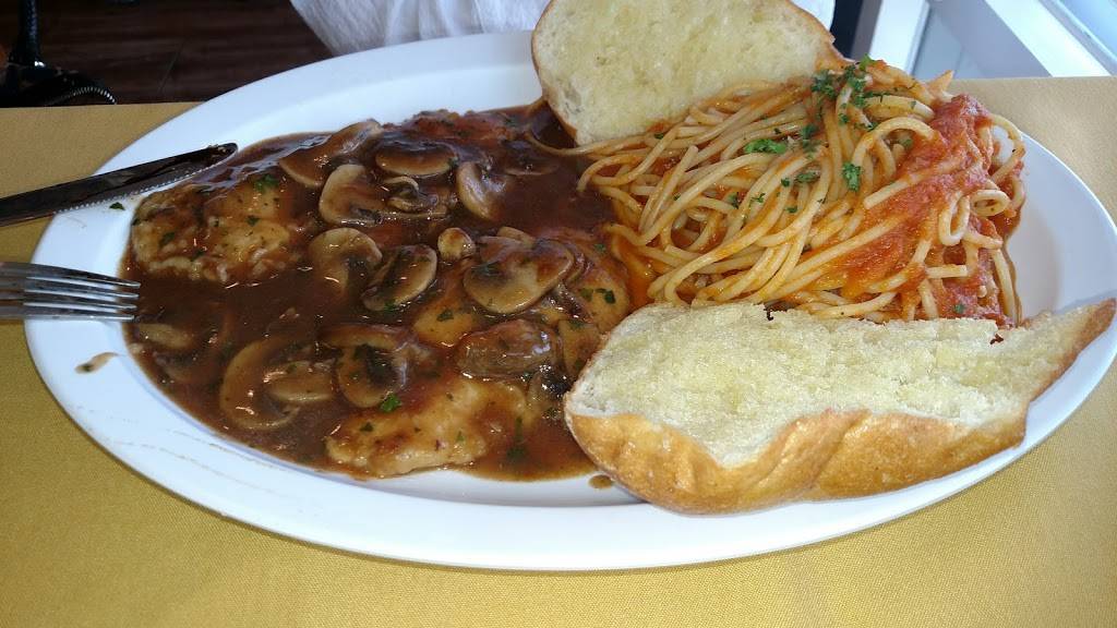 Betos Italian Deli | restaurant | 1930 Erringer Rd, Simi Valley, CA 93065, USA | 8056380199 OR +1 805-638-0199