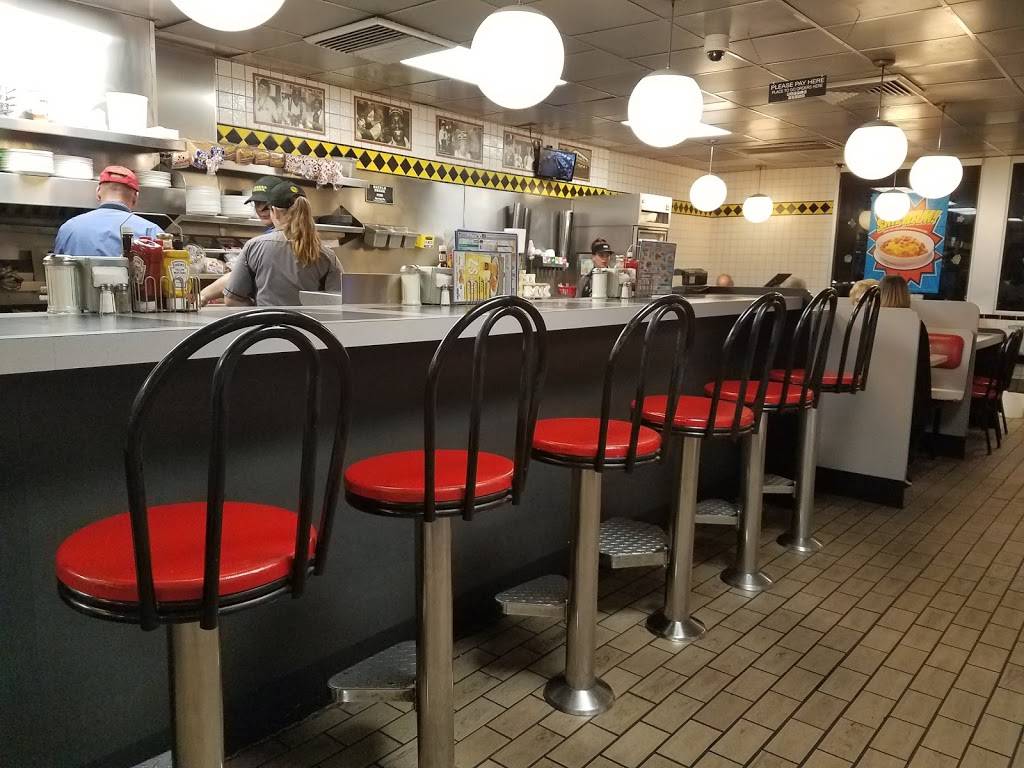 Waffle House | meal takeaway | 1902 W Lumsden Rd, Brandon, FL 33511, USA | 8136579899 OR +1 813-657-9899