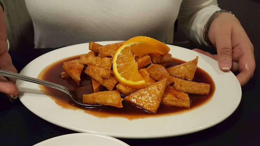 Wongs Restaurant | restaurant | 10540 W Indian School Rd, Phoenix, AZ 85037, USA | 6238774123 OR +1 623-877-4123