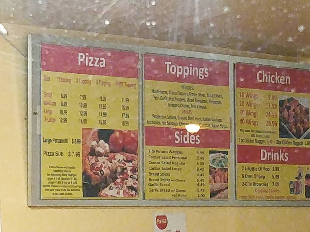 Free Topping Pizza | restaurant | 17 Queen St, Lakefield, ON K0L 2H0, Canada | 7056529111 OR +1 705-652-9111