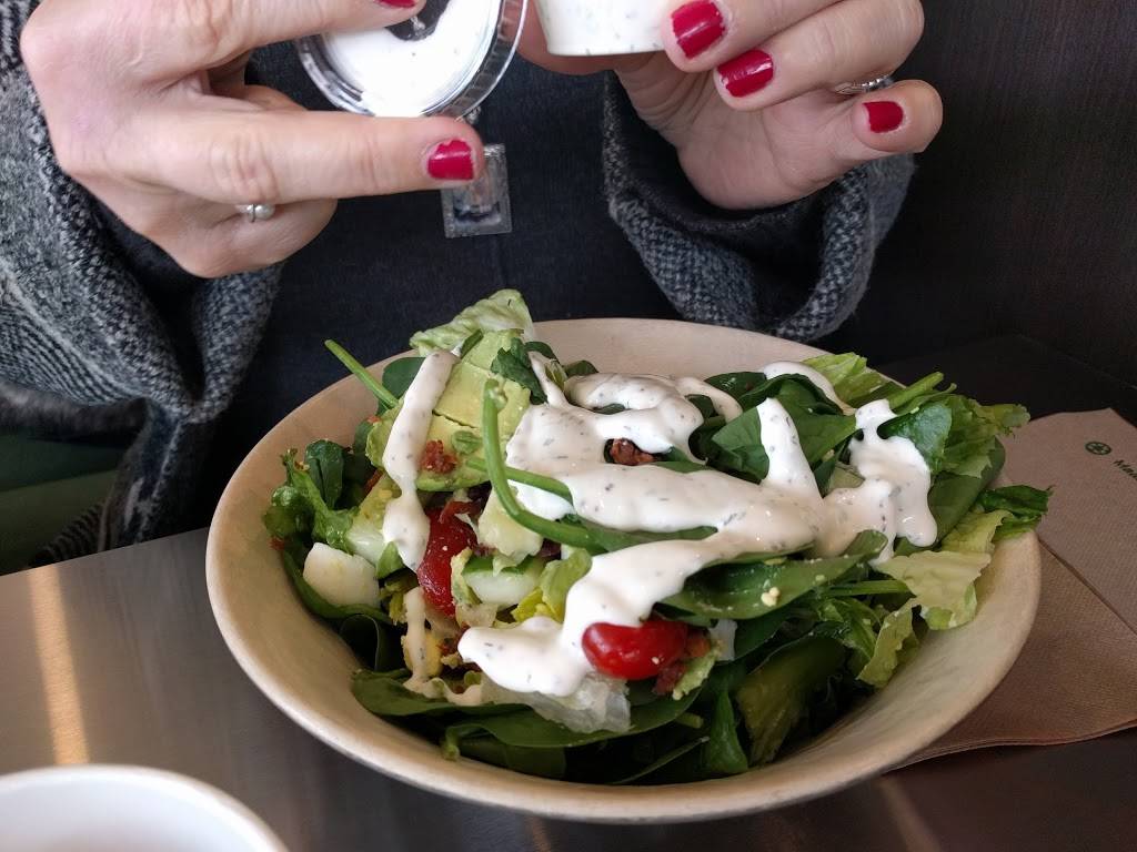 MAD Greens - Lakewood | restaurant | 150 S Union Blvd, Lakewood, CO 80228, USA | 7204964139 OR +1 720-496-4139