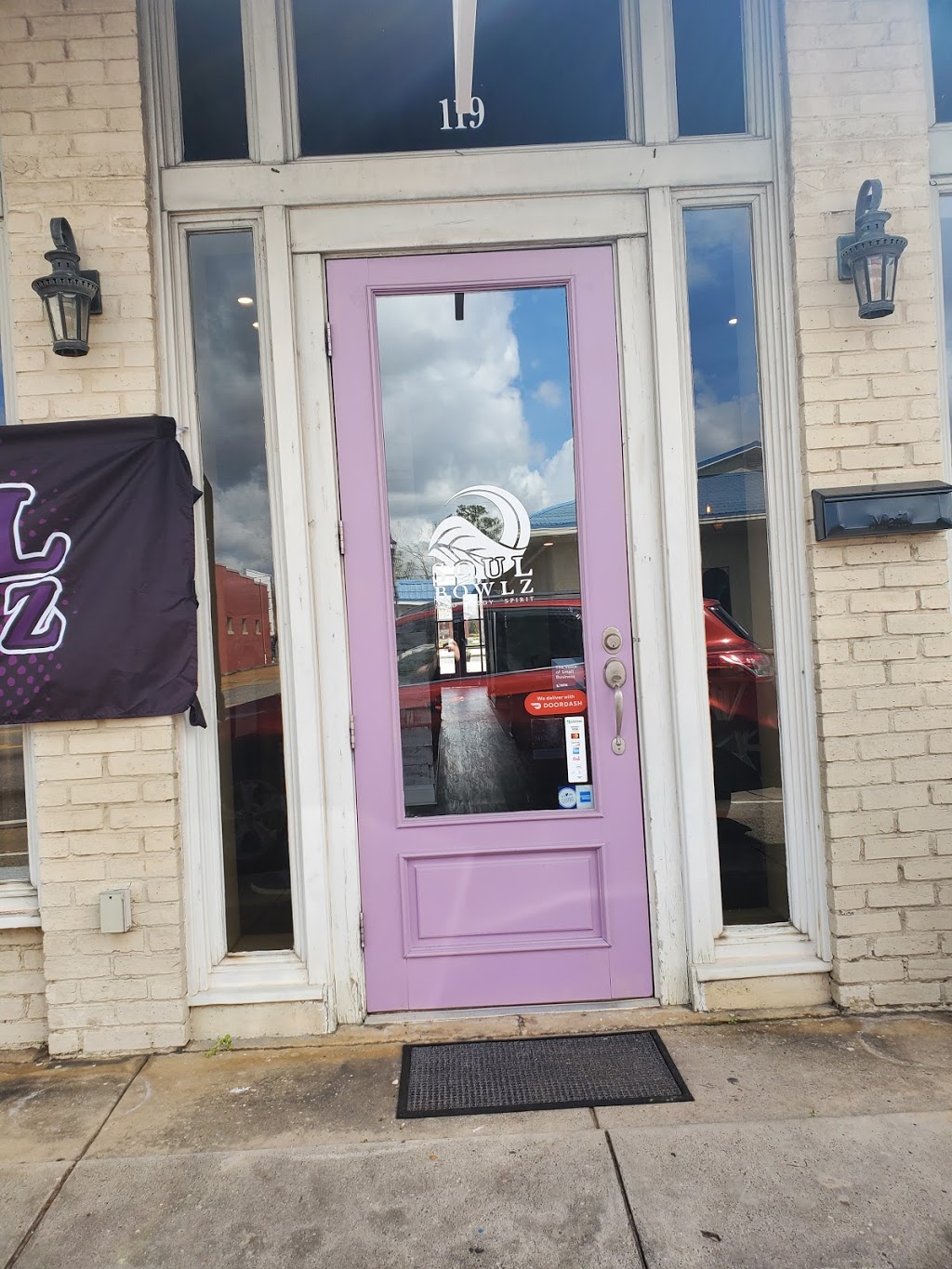 Soul Bowlz Foley | restaurant | 119 S McKenzie St, Foley, AL 36535, USA | 2519431518 OR +1 251-943-1518