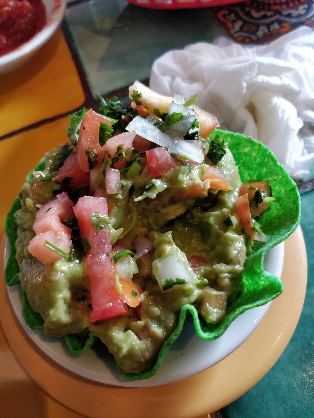 La Fiesta | restaurant | 1610 Central Ave, Albany, NY 12205, USA | 5184823940 OR +1 518-482-3940