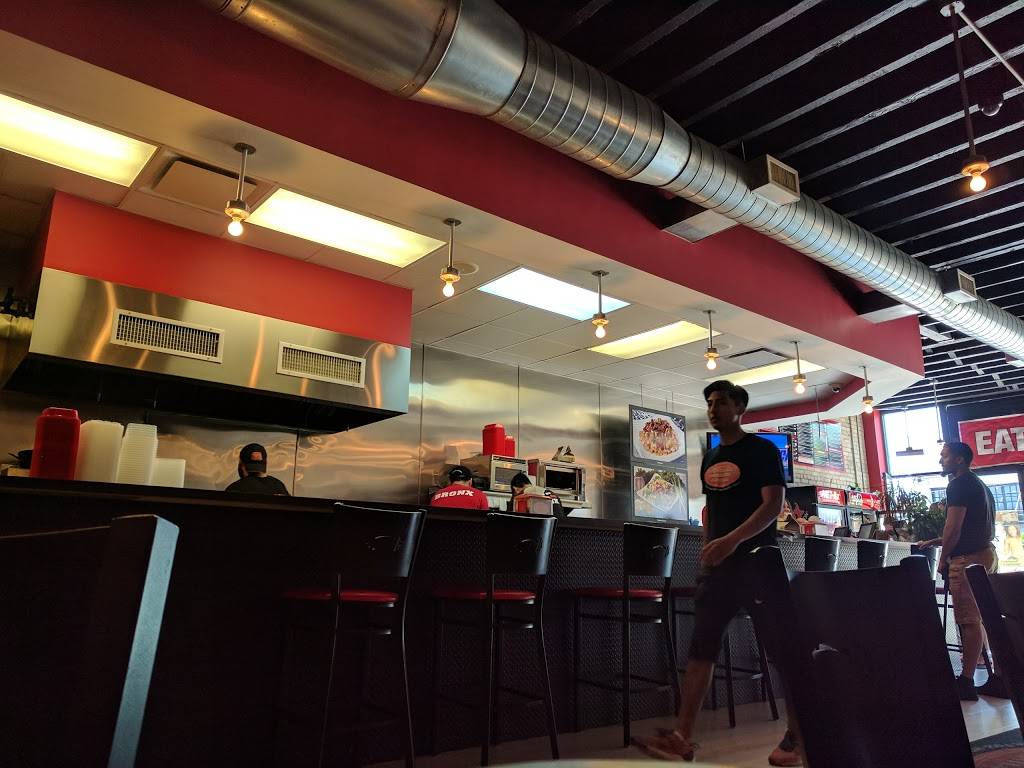 Muscle Maker Grill | restaurant | 4041 E Tremont Ave, Bronx, NY 10465, USA | 7188226991 OR +1 718-822-6991