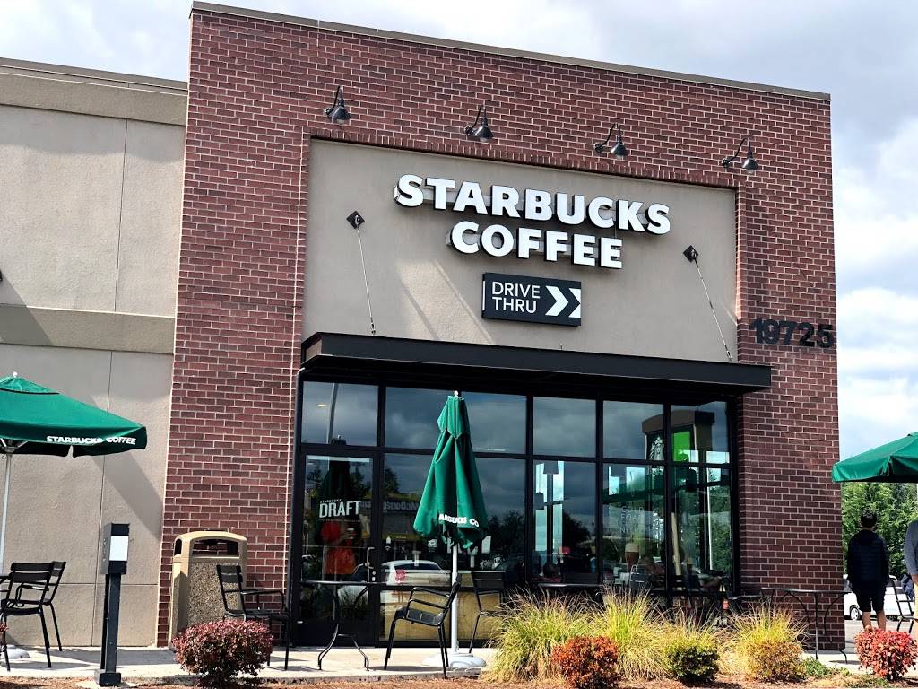 Starbucks | cafe | 19725 Old Hwy 99 SW, Rochester, WA 98579, USA | 3602739769 OR +1 360-273-9769