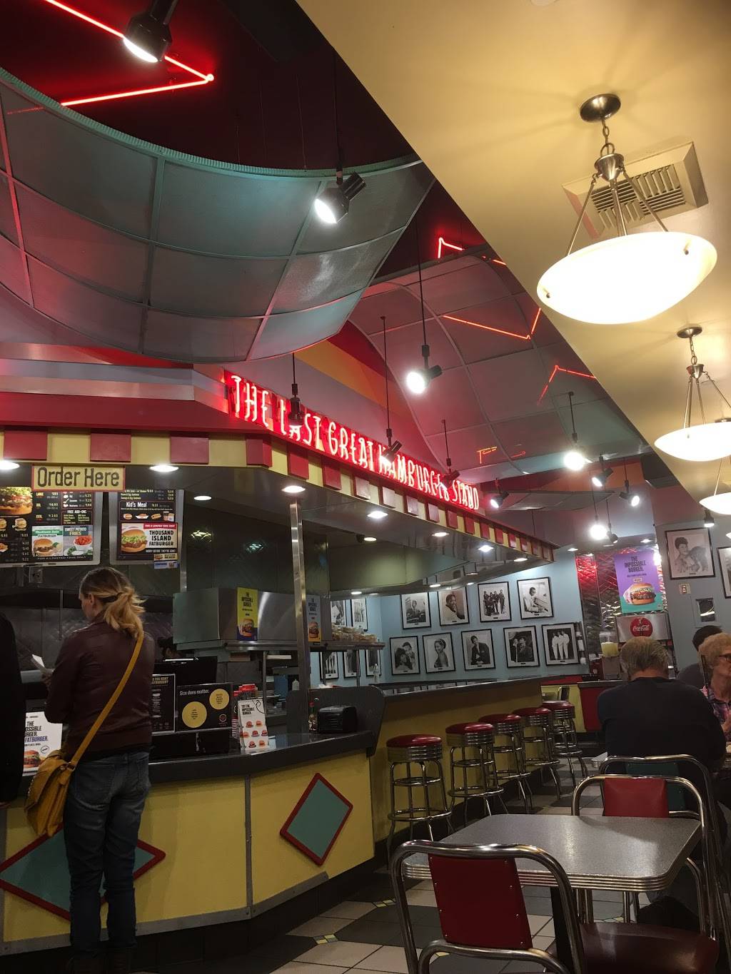 Fatburger | restaurant | 1301 W Sunset Rd, Henderson, NV 89014, USA | 7024507820 OR +1 702-450-7820