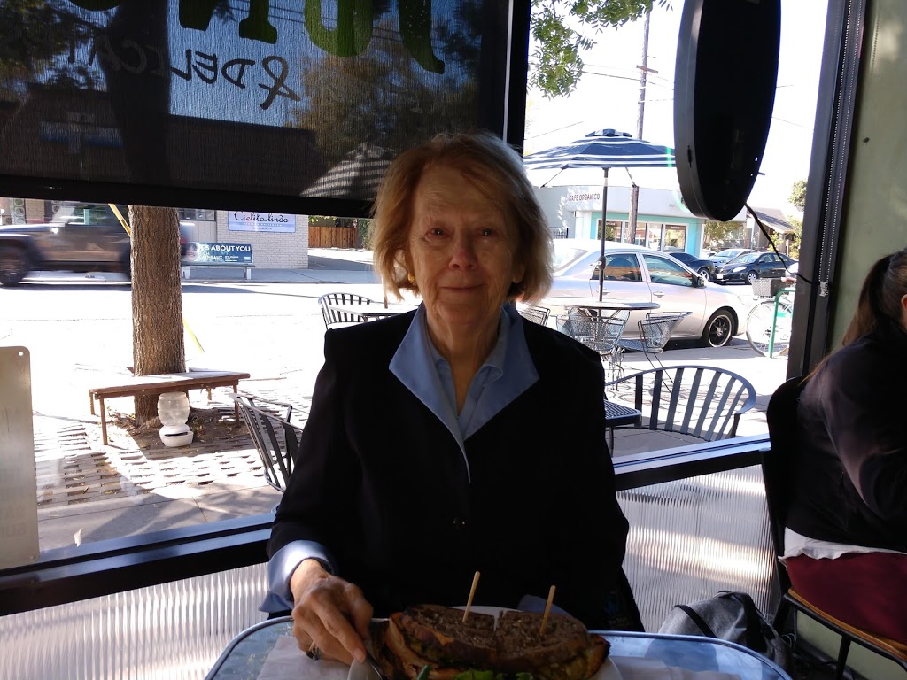 Junos Kitchen & Delicatessen | cafe | 3675 J St, Sacramento, CA 95816, USA | 9164564522 OR +1 916-456-4522