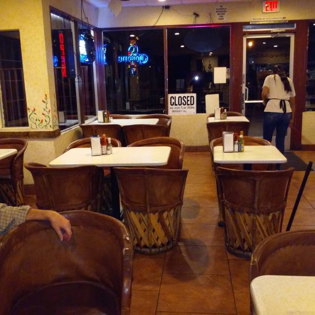 El Favorito | restaurant | 10427 Folsom Blvd, Rancho Cordova, CA 95670, USA | 9163623340 OR +1 916-362-3340