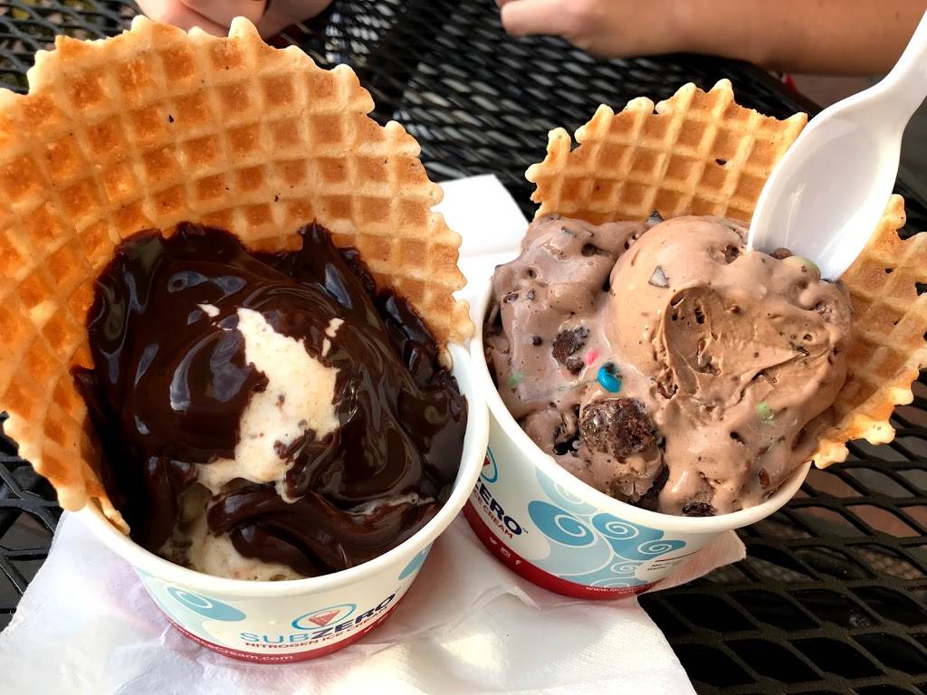 Sub Zero Nitrogen Ice Cream | restaurant | 4065 Clark Rd, Sarasota, FL 34233, USA | 9419223690 OR +1 941-922-3690